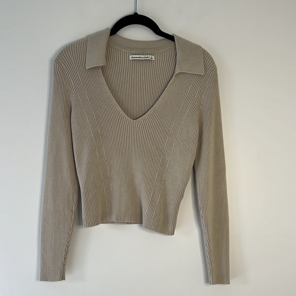 Abercrombie & Fitch Tops - Abercrombie & Fitch Ribbed Polo Stretch Long Sleeve, Neutral Top